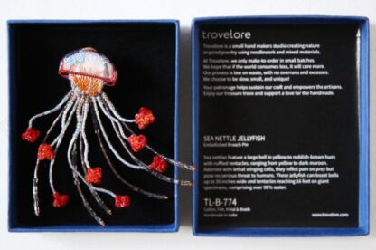 Trovelore bijou broche Fleur "Sea Nettles Jellyfish" – Image 3